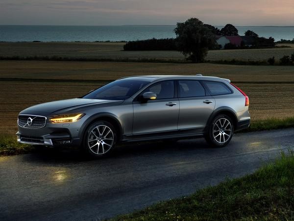 Foto - Volvo V90 Cross Country 2.0d5 pro awd geartronic aut 5d