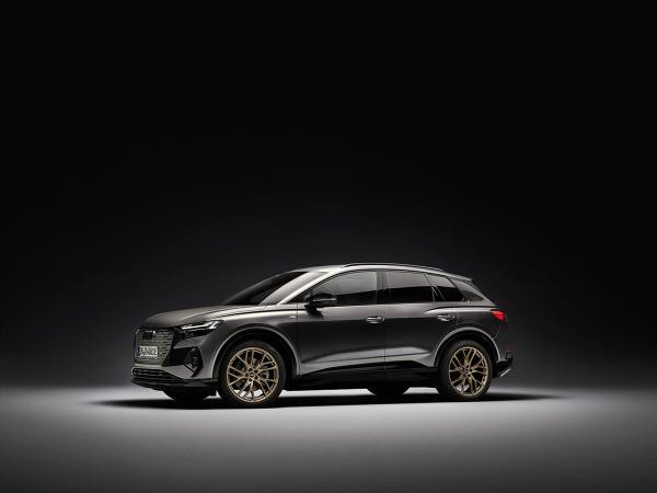 Foto - Audi Q4 e-tron h ev 40 e-tron launch edition s competition aut