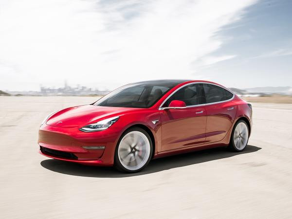 Foto - Tesla Model 3 STANDARD RANGE PLUS