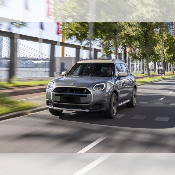 Foto - MINI Countryman 2.0 mhev s all4 favoured dct aut 5d