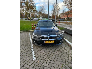 BMW 330 Sedan